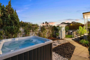 PB 3BR Beach Retreat Hot Tub Mini Golf